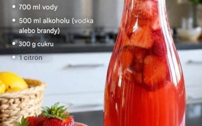 Domáci jahodový likér je viac než len nápoj; je to skutočný zážitok, ktorý vám pripomenie slnečné letné dni. Tento lahodný likér, vyrobený zo zrelých